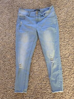 Light Wash Distressed Blue Savvy Skinny Jeans for Women